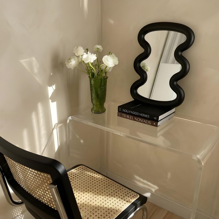 Espejo decorativo de mesa ondulado para tocador color negro