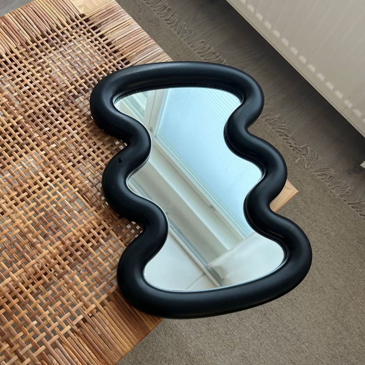 SANTU HOME & DECO - Espejo de Tocador Ondas Negro