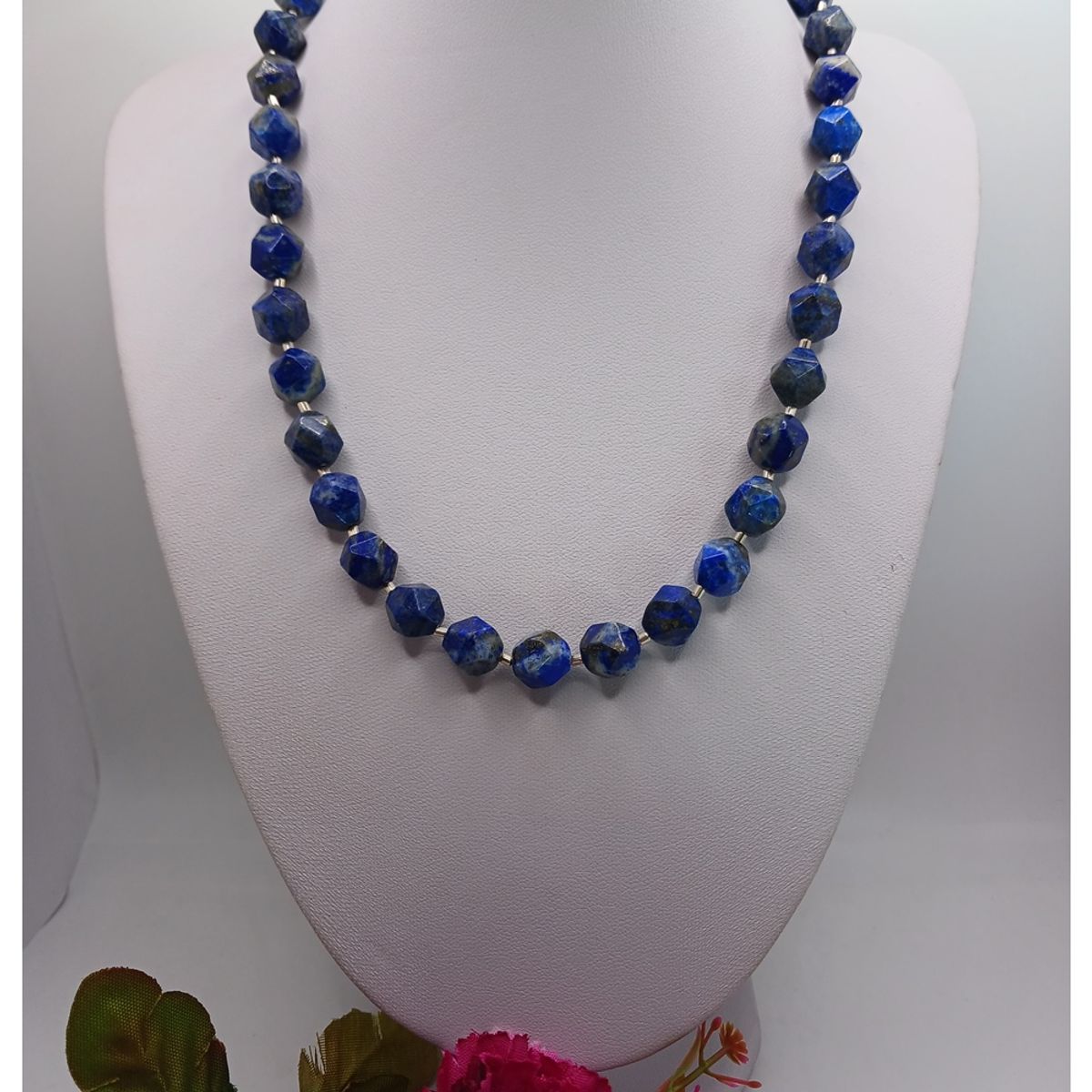 CAT JOYAS - Collar de lapislázuli facetado de 10mm con plata fina 925