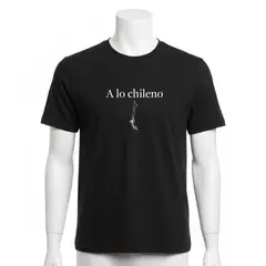 TRIPLE PLAY - Polera De Algodón Con Frase Chilena A LO CHILENO