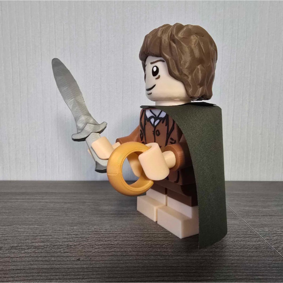 GENERICO - Frodo Bolsón El Señor de los Anillos - Figura decorativa