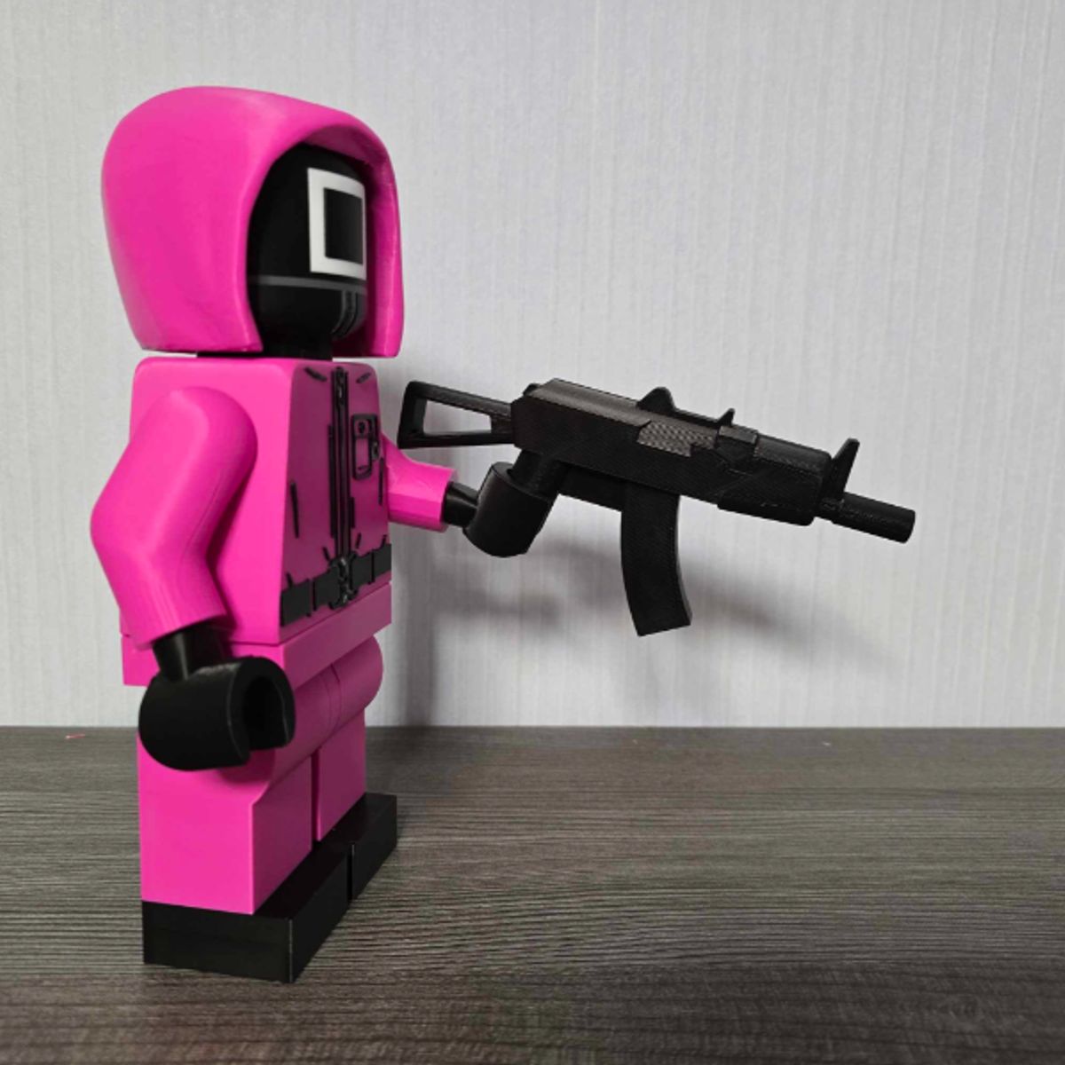 GENERICO - Squid Game Guardia Cuadrado - Figura decorativa