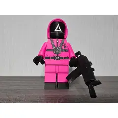 GENERICO - Squid Game Guardia Triángulo - Figura decorativa