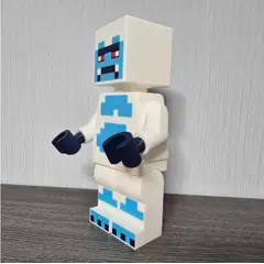 GENERICO - YETI Minecraft - Figura navideña