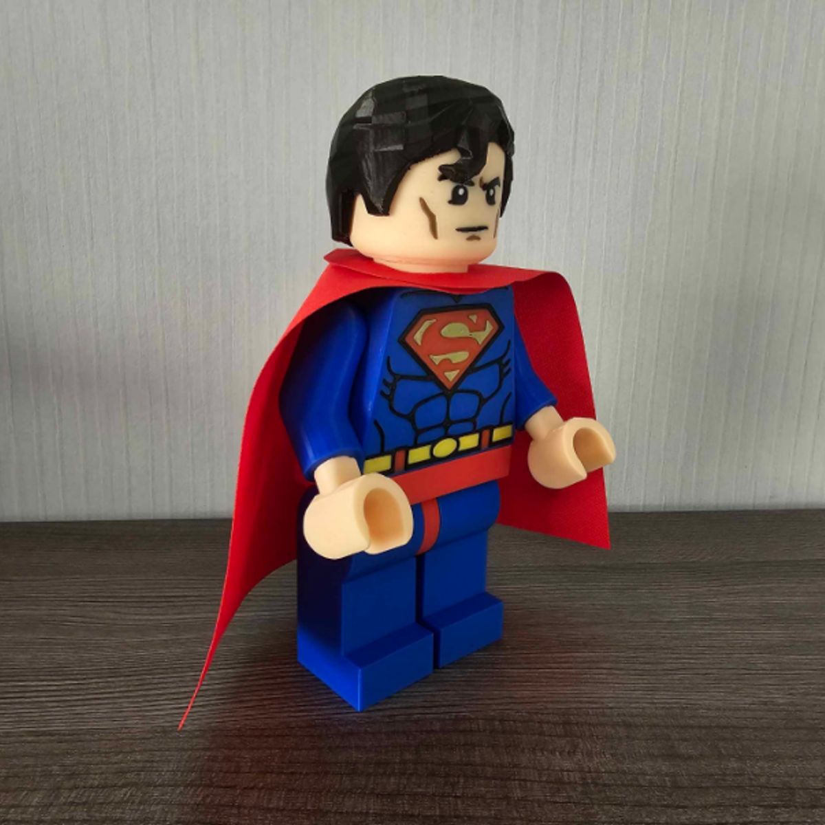 GENERICO - Superman de DC - Figura decorativa