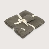 Manta con tuto de niño