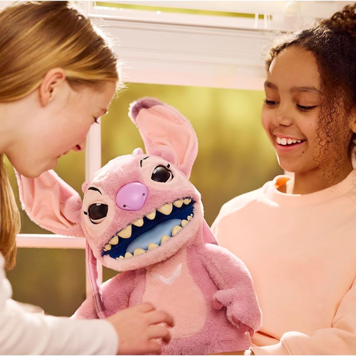DISNEY INTERACTIVE - Peluche Animatronic Angel Stitch Rosado