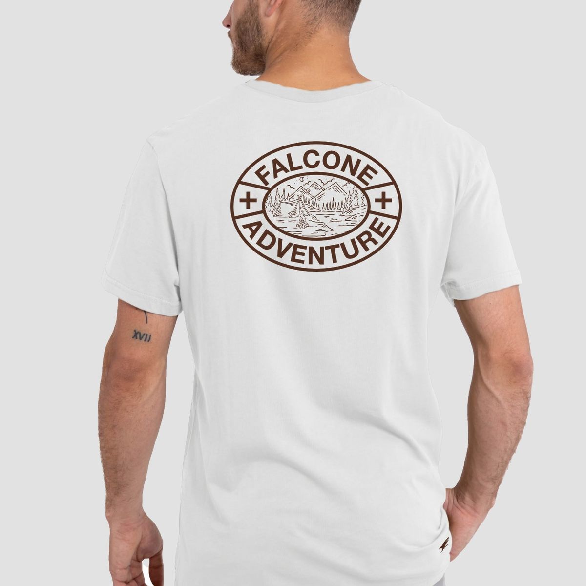 FALCONE - Polera Orgánica Company Of Adventure V2 Hombre Falcone