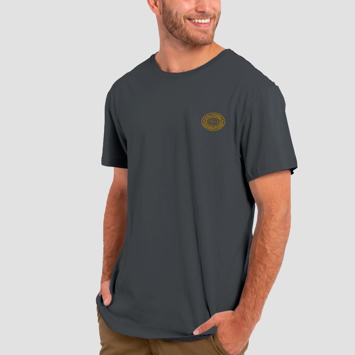 FALCONE - Polera Orgánica Company Of Adventure V2 Hombre Falcone
