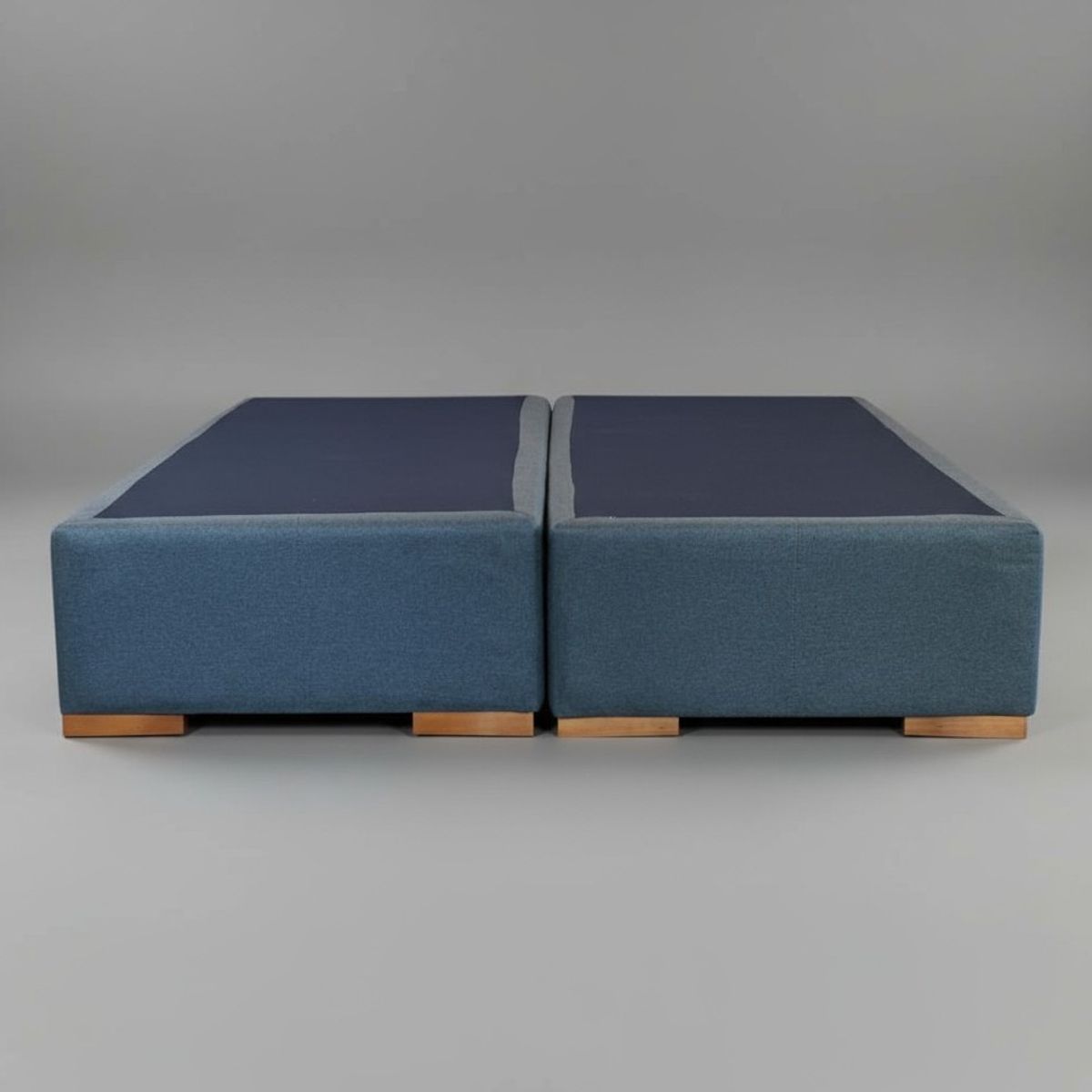 BLOCCARE - Base Dividida Full Box 30 cm / Patas De Madera 4.5 cm - Largo 200 cm