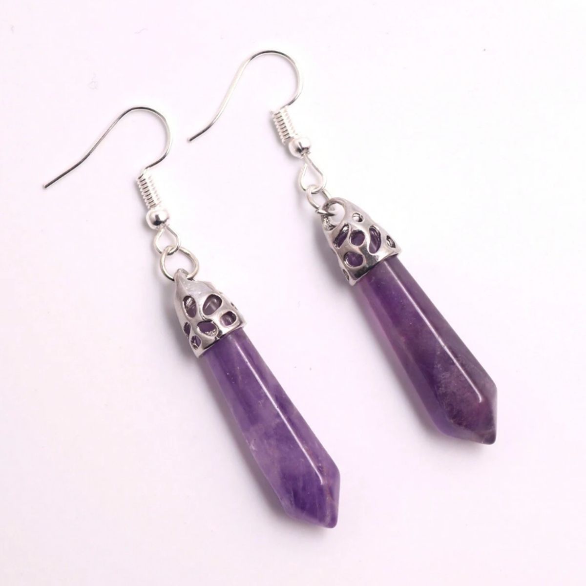 KIRAMA CLOTHING STORE - Pendientes Largos con Piedra Facetada