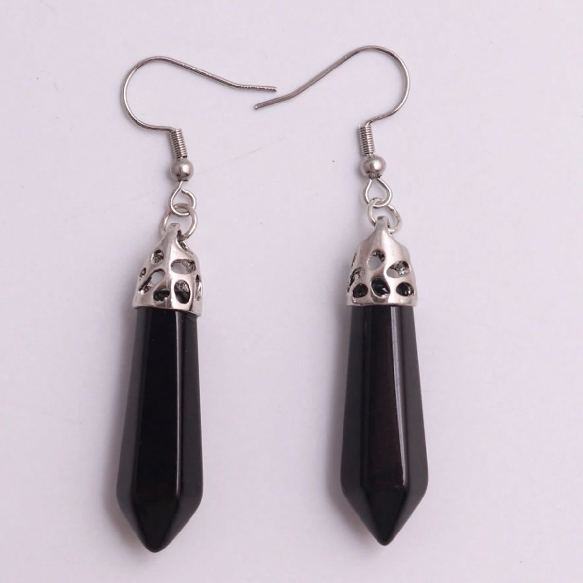 KIRAMA CLOTHING STORE - Pendientes Largos con Piedra Facetada