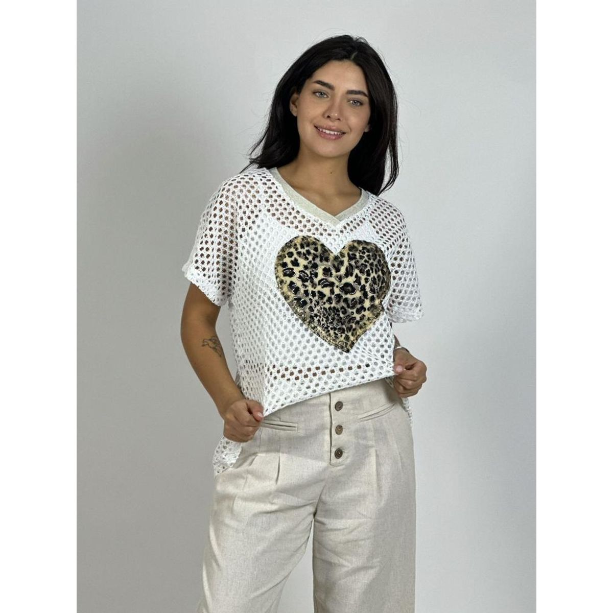 ENIGMATICA BOUTIQUE - Polera Hilo Corazón Print