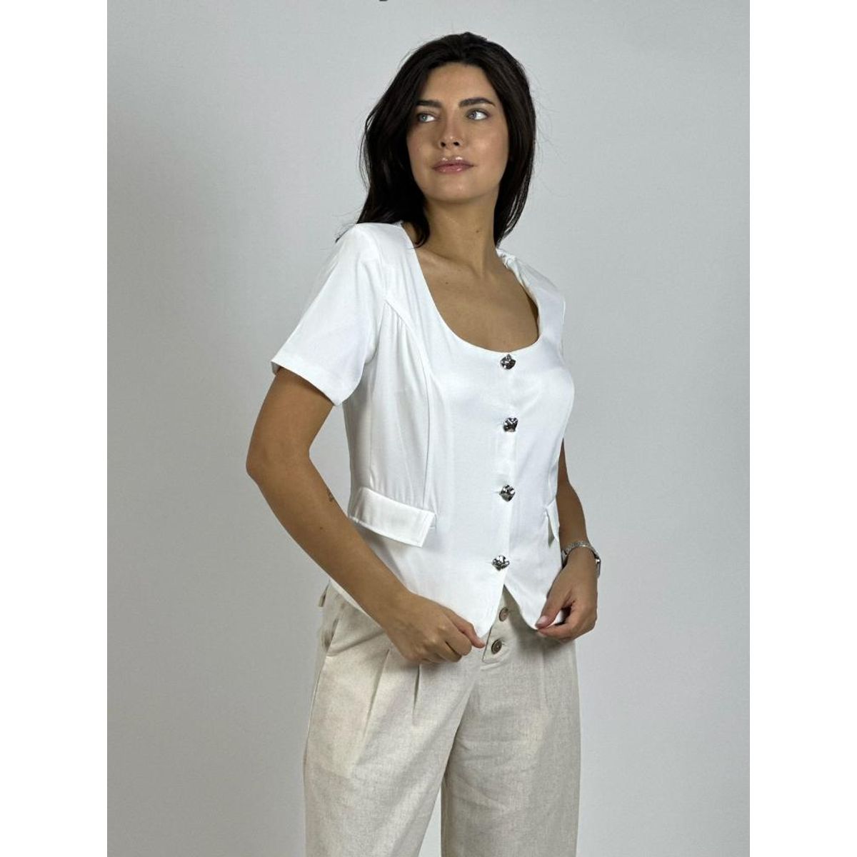ENIGMATICA BOUTIQUE - Polera Forrada Manga Corta