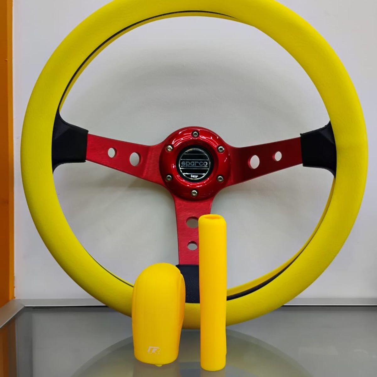 GENERICO - SET 3 PIEZAS CUBRE VOLANTE PARA TU AUTO AMARILLO