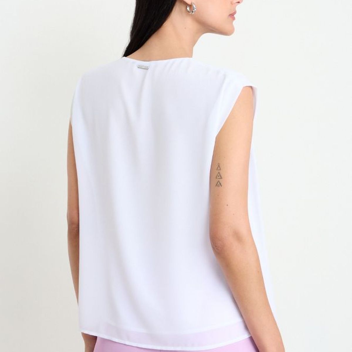 ASH - Blusa Lisa Sin Mangas Mujer Crudo Ash