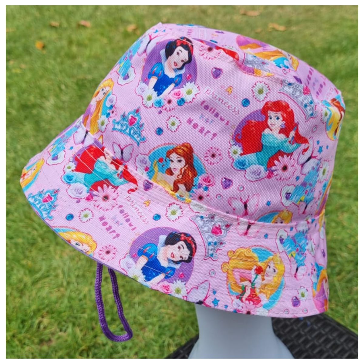 EL ESPACIO DE TOMMY - Gorro infantil Bucket Hat princesas
