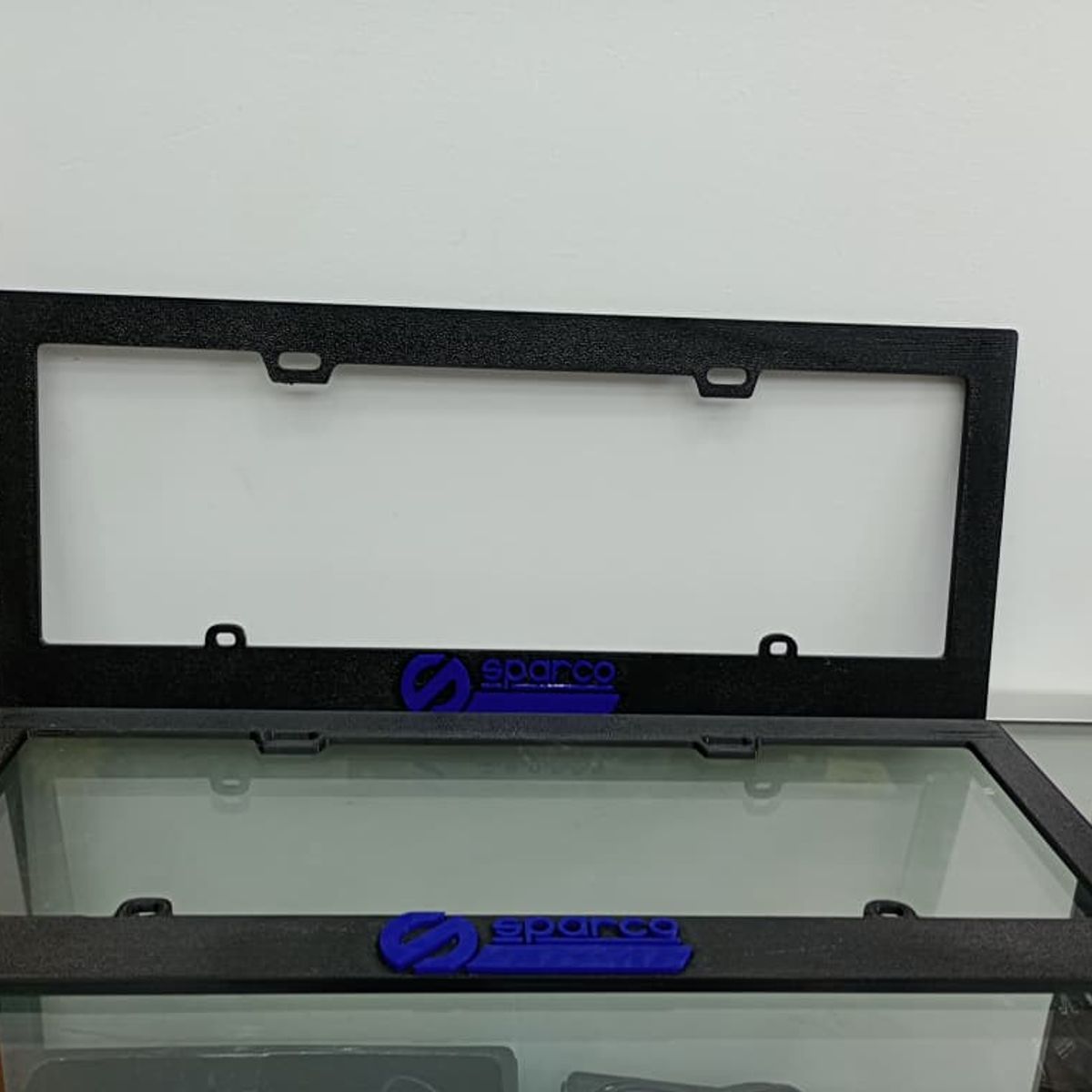 GENERICO - X2 UNIDAD DE PORTA MATRICULA DE PLASTICO MARCO PARA PLACA NEGRO SPARCO LETRA AZUL