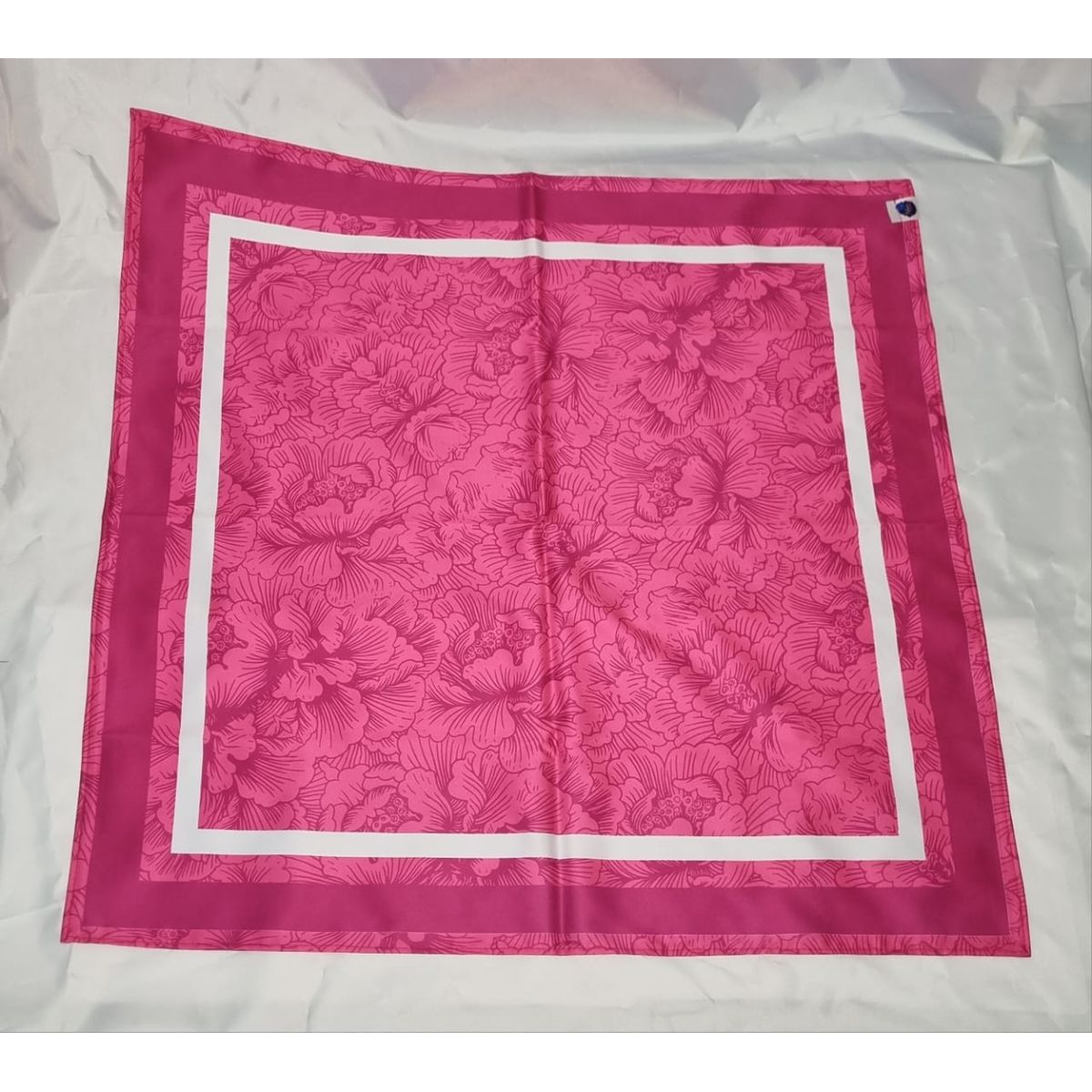 EL ESPACIO DE TOMMY - Pañuelo cuello Satín piel de ángel fucsia