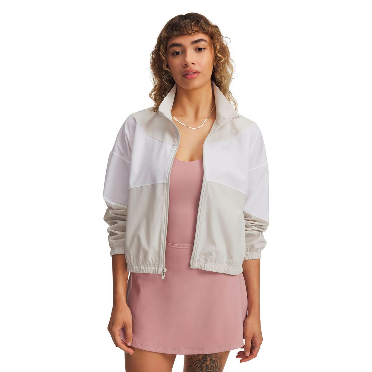 UNDER ARMOUR - Chaqueta Lifestyle para mujer Rival Woven blanco UNDER ARMOUR
