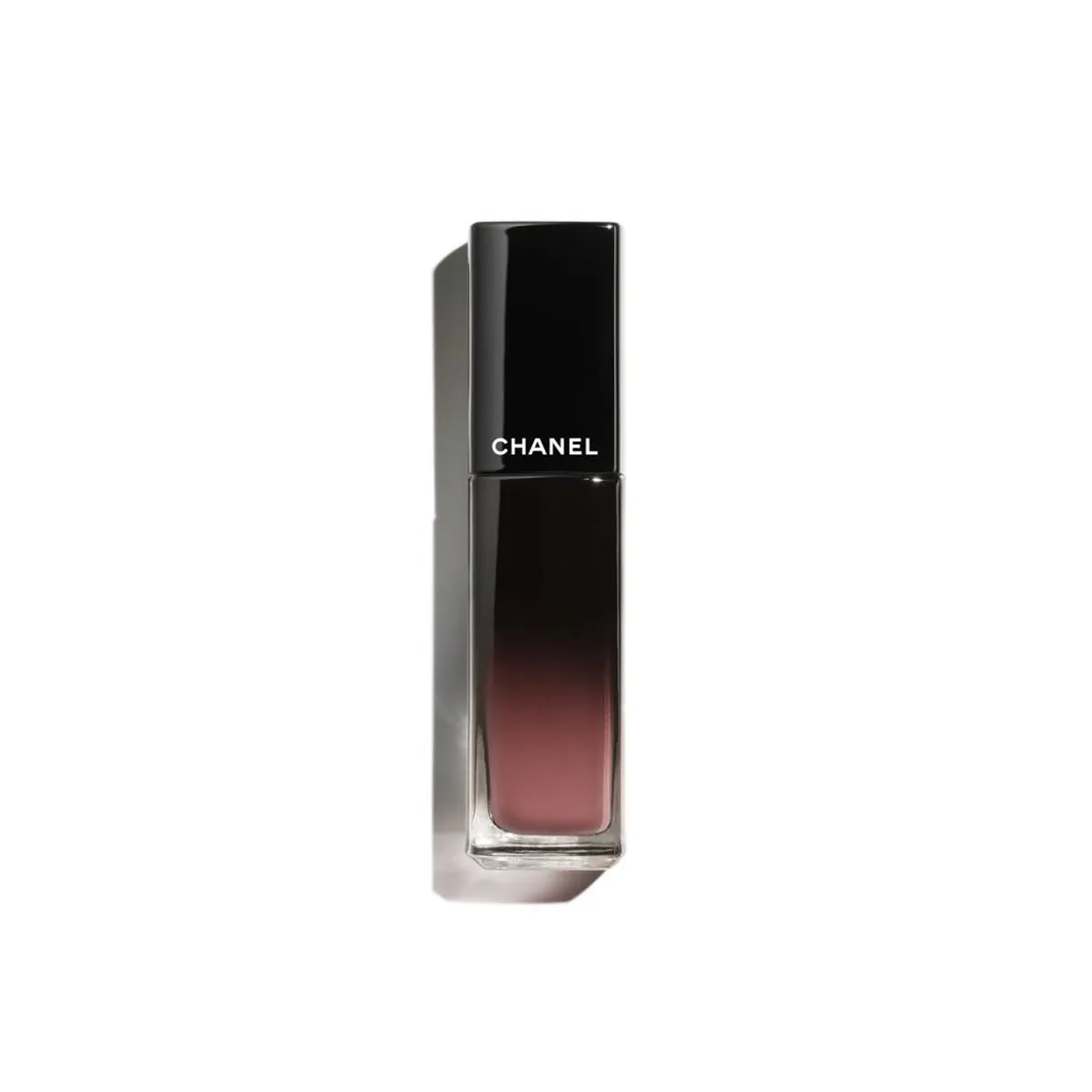CHANEL - ROUGE ALLURE LAQUE La Barra De Labios Liquida Brillante Y De Larga Duración