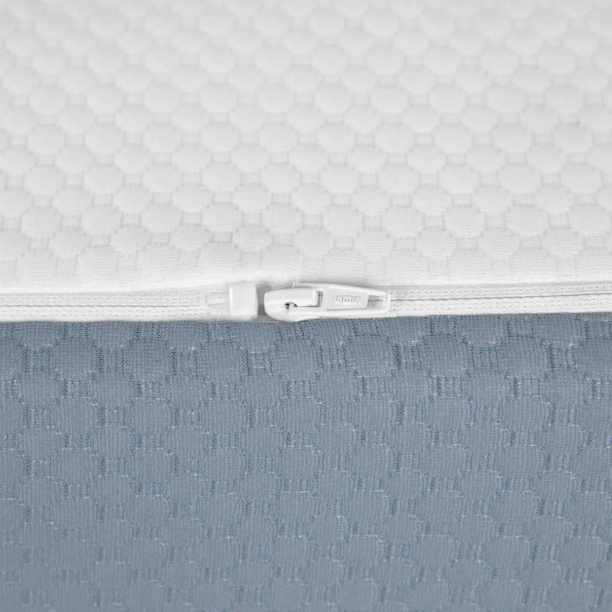 CIC - Cama Americana Excellence Cic 2 Plazas + 2 Almohadas Cic