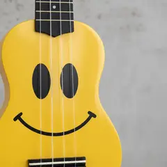 EPIC - Ukelele Soprano Happy + Funda Y Acc Amarillo