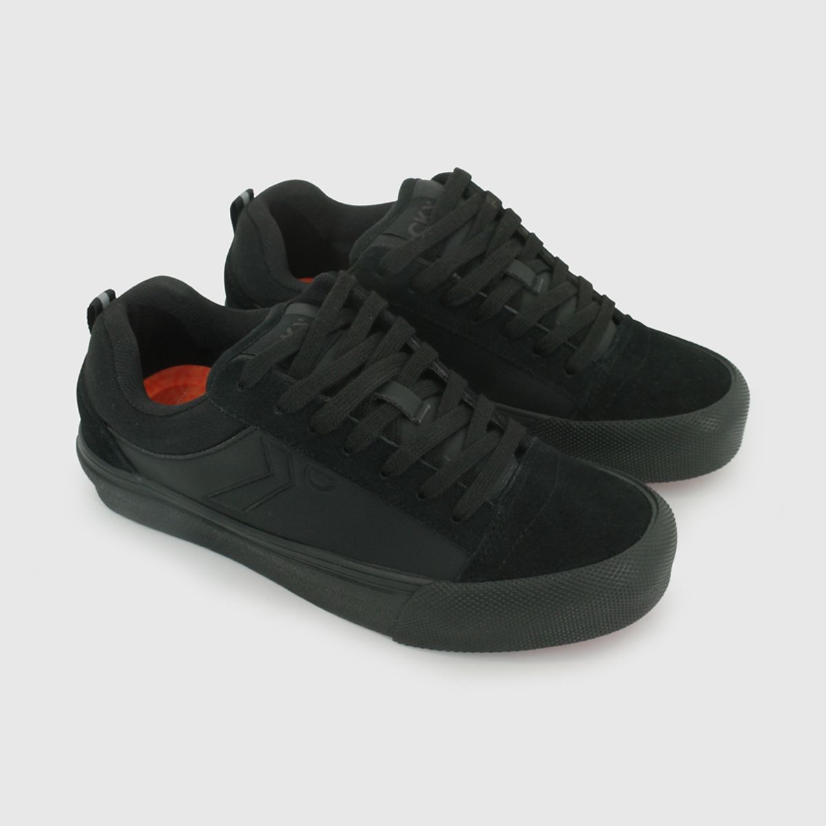 COLLOKY - Zapatilla Escolar Negra de niño con Cordones y Suela Antideslizante