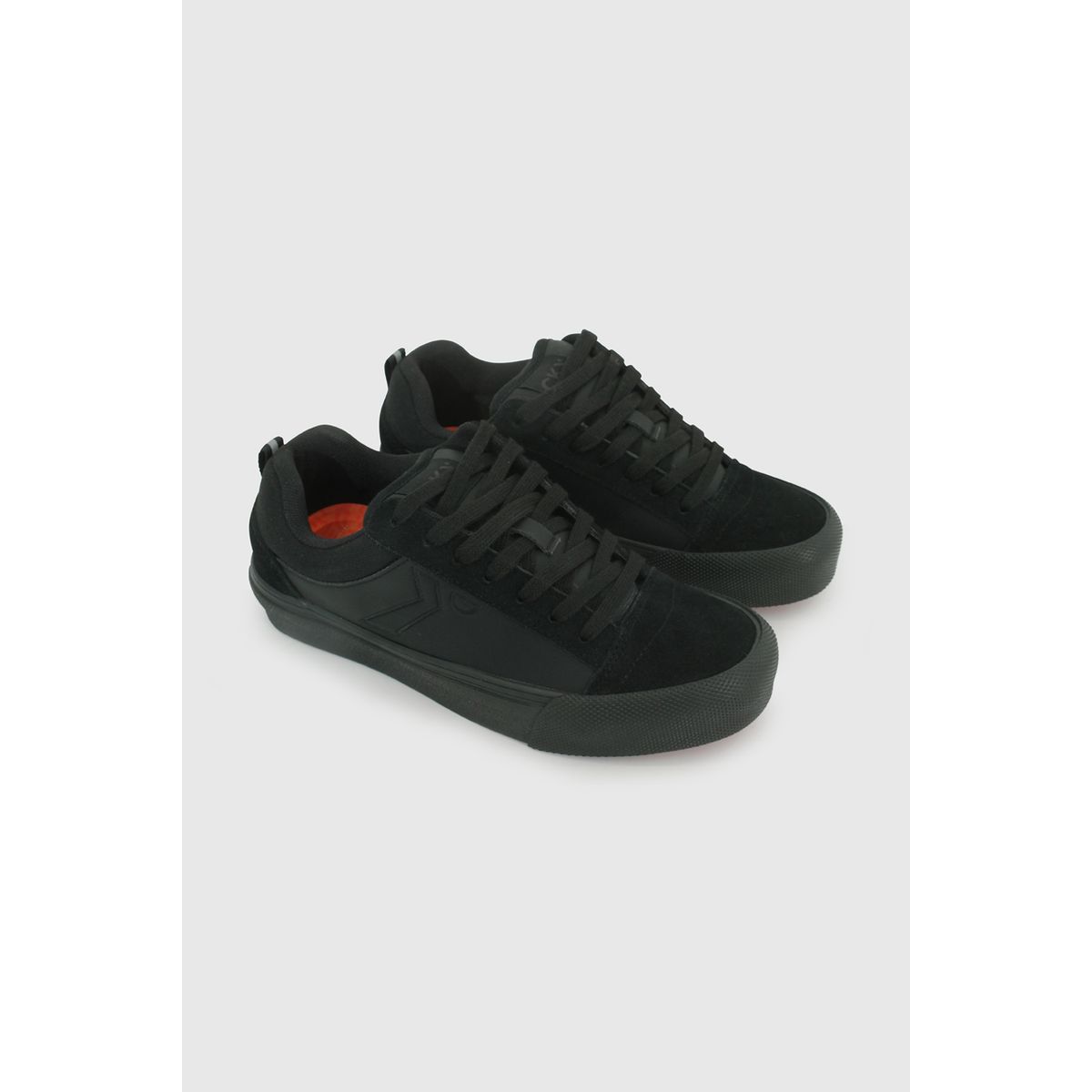 COLLOKY - Zapatilla Escolar Negra de niño con Cordones y Suela Antideslizante