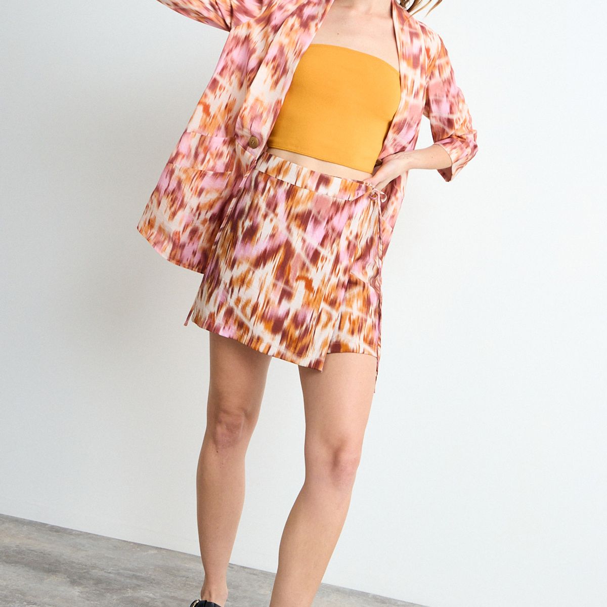 IO - Short Fantasia Mujer Fucsia Io