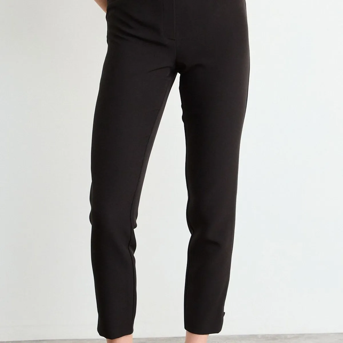 IO - Pantalon Liso Mujer Negro Io