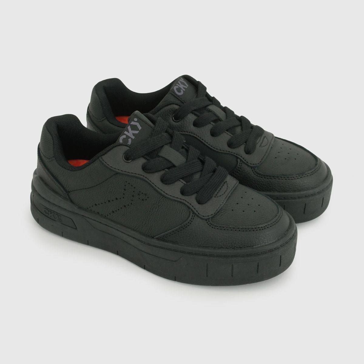 COLLOKY - Zapatilla Escolar Negra con Cordones y Plataforma