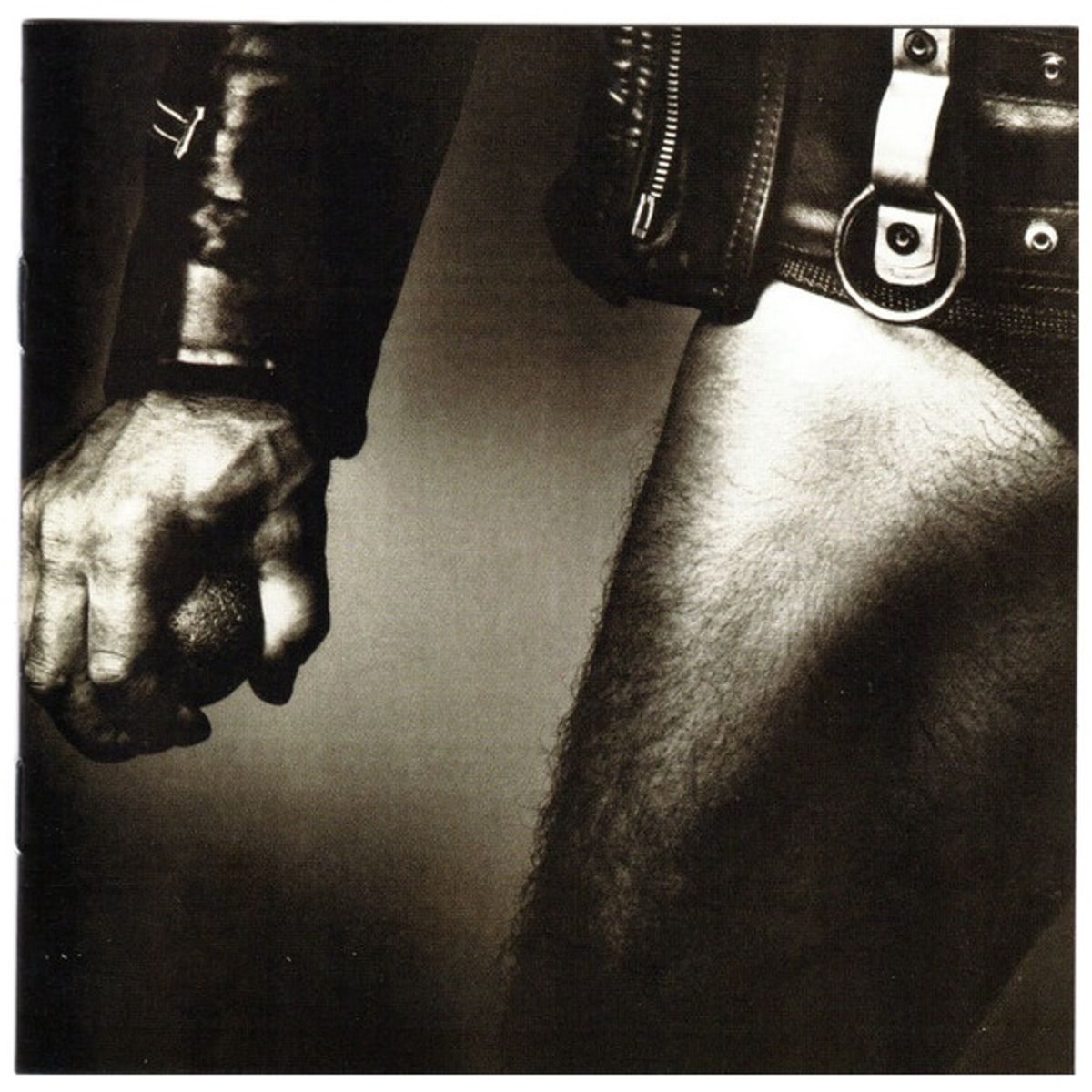 GENERICO - ACCEPT - BALLS TO THE WALLS / CD