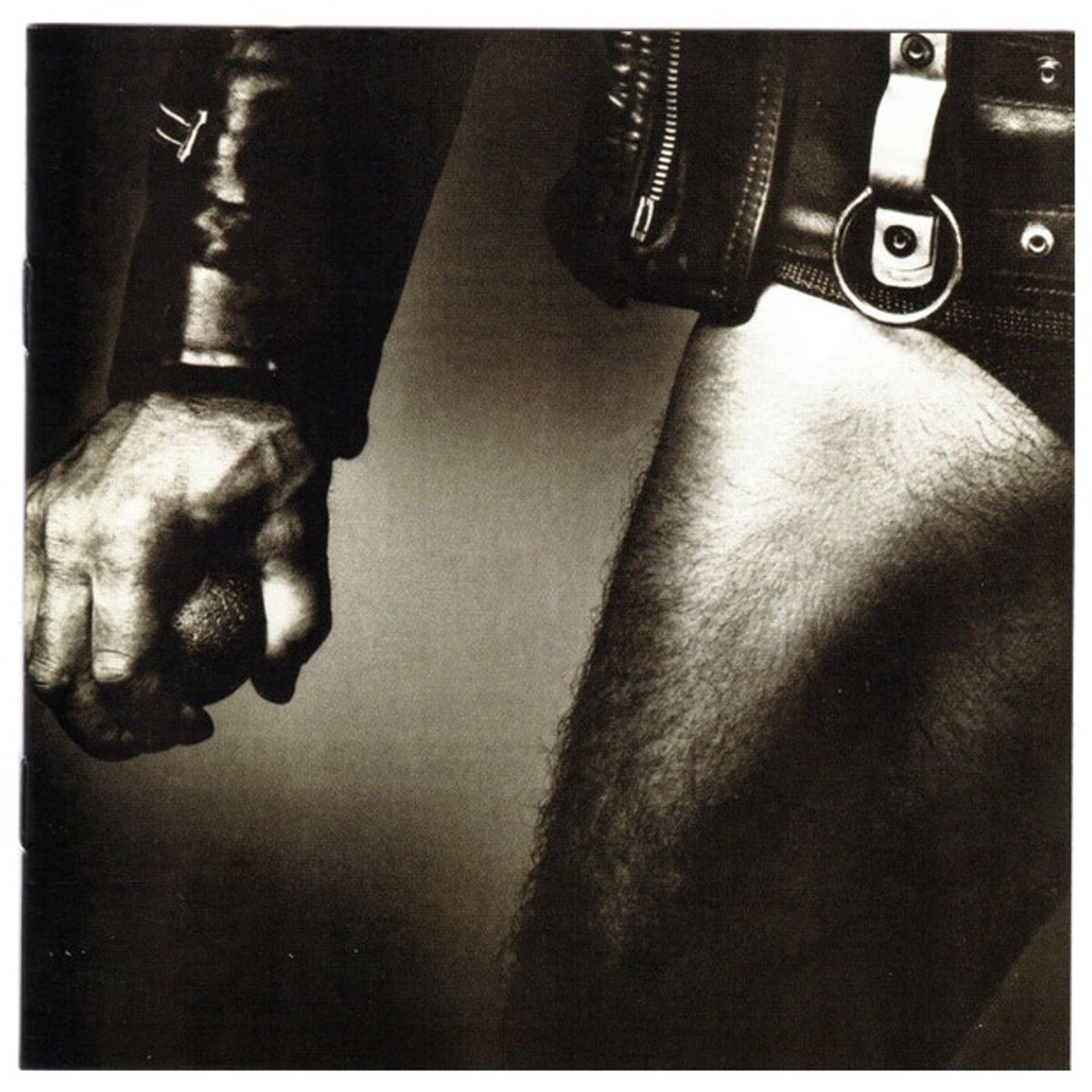 GENERICO - ACCEPT - BALLS TO THE WALLS / CD