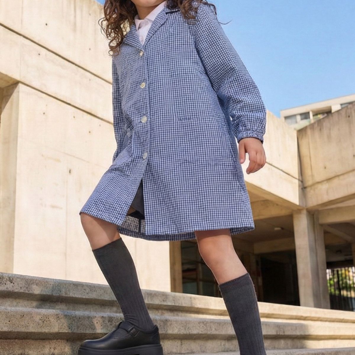 COLLOKY - Delantal Escolar de niña Azul con Botones y Costuras Resistentes