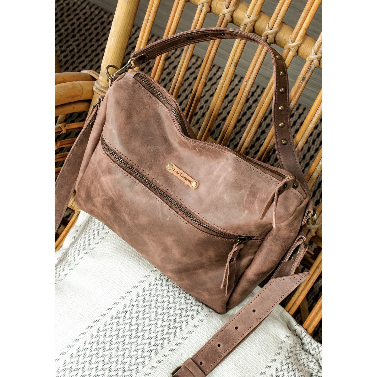 KAI CUEROS - Cartera Barna Chocolate