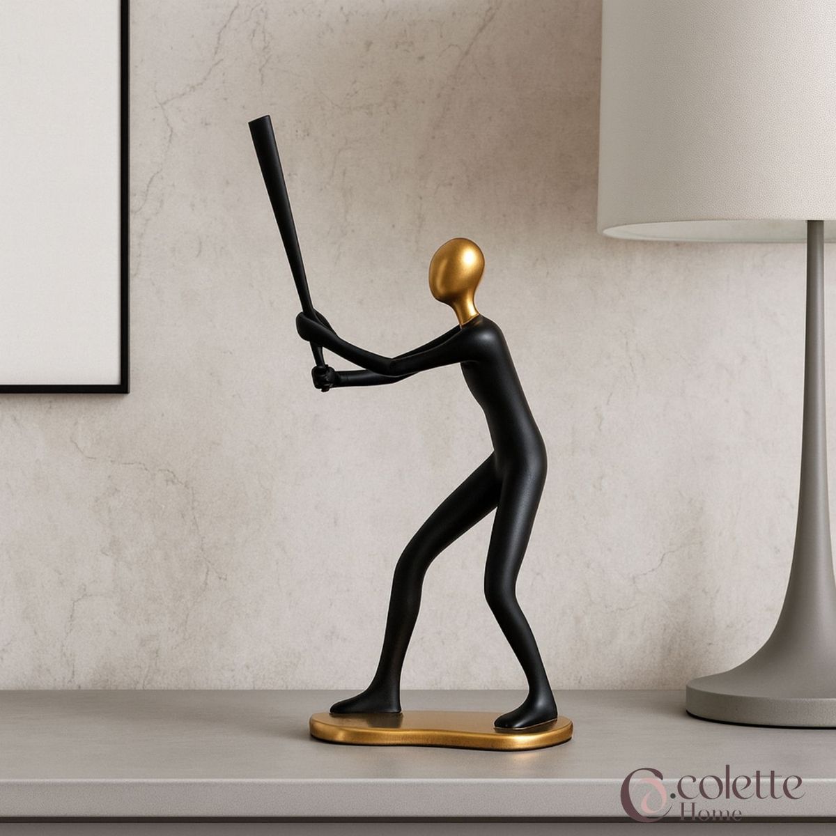 COLETTE - Figura Decorativa Hombre Jugando Beisbol Elegante y Contemporánea