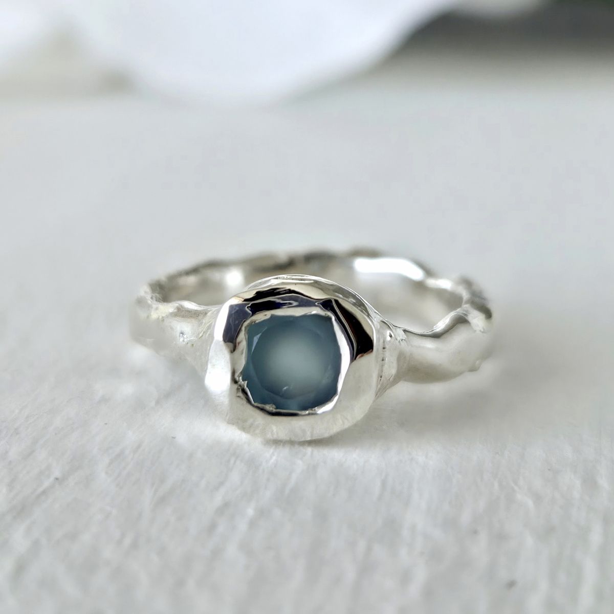 GENERICO - Anillo de Plata 950 Calcedonia Azul Delicado Rústico Hecho a Mano