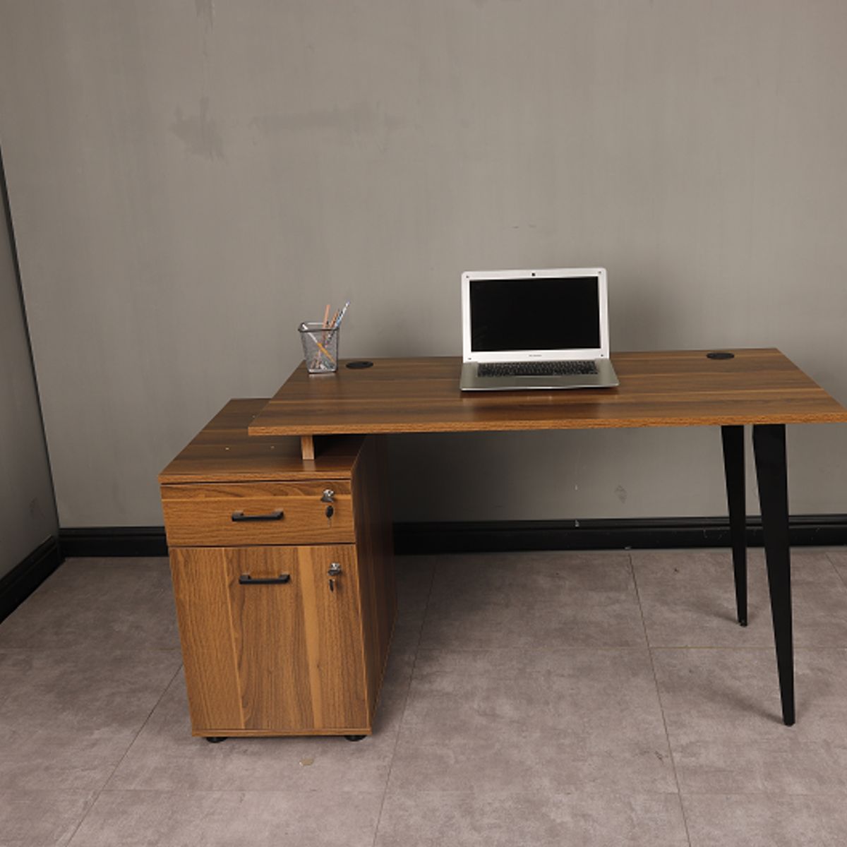 AGUILA - Escritorio Ejecutivo Crescendo Expandible con Cajones con Llave - Café Nogal