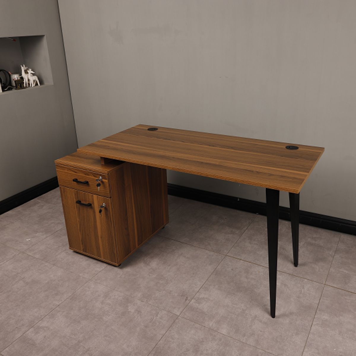 AGUILA - Escritorio Ejecutivo Crescendo Expandible con Cajones con Llave - Café Nogal