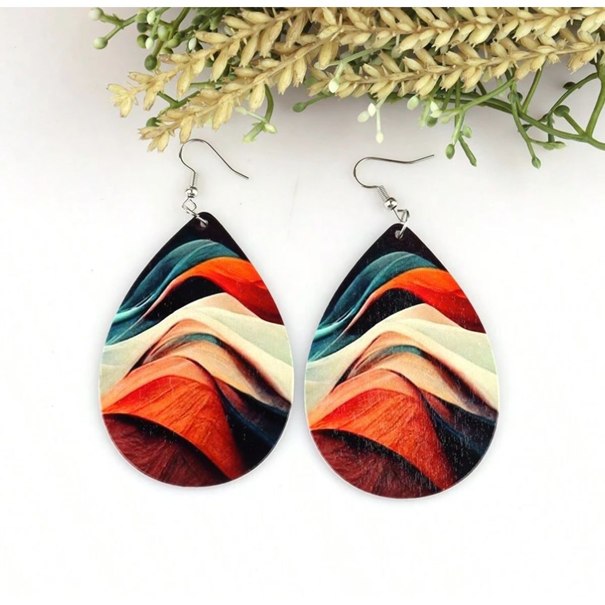 KIRAMA CLOTHING STORE - Pendientes de Madera con Diseño Gota