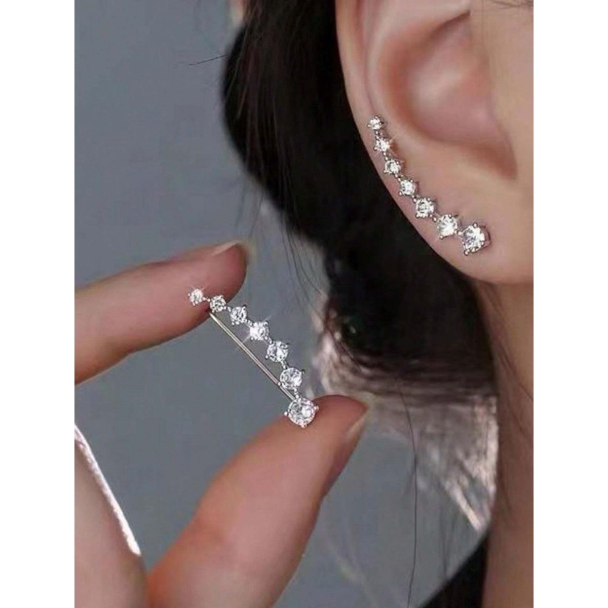 KIRAMA CLOTHING STORE - Pendientes Mariposa Realista