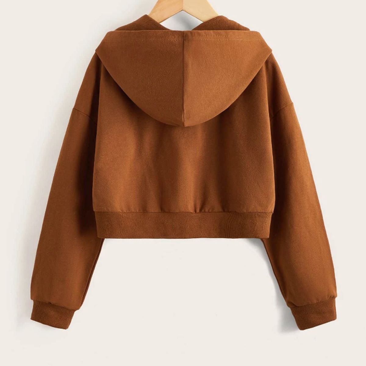 KIRAMA CLOTHING STORE - Chaqueta Crop con Capucha