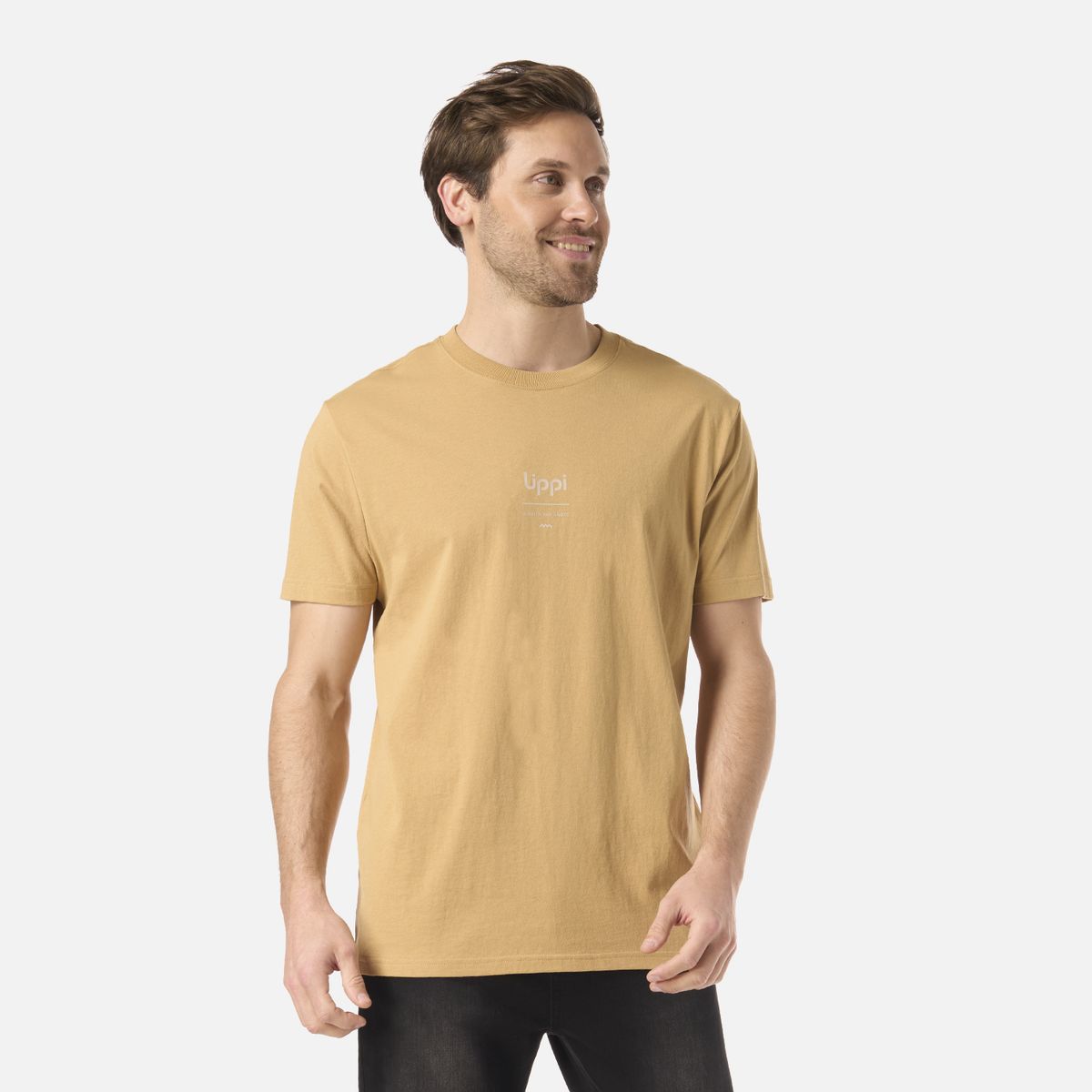 LIPPI - Polera Hombre Adventure Page T-Shirt Camel Lippi