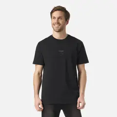 LIPPI - Polera Hombre Adventure Page T-Shirt Negro