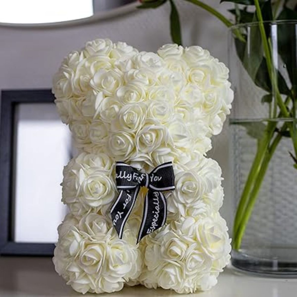 MOVI - OSO PÉLATOS DE ROSAS SAN VALENTIN BLANCO- BELLEZA ROMANTICISMO Y SOFISTICACIÓN EN UN SOLO OBSEQUIO