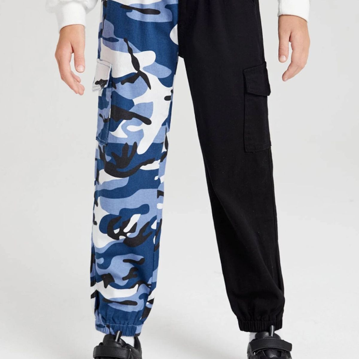 KIRAMA CLOTHING STORE - Joggers Camuflados Asimétricos