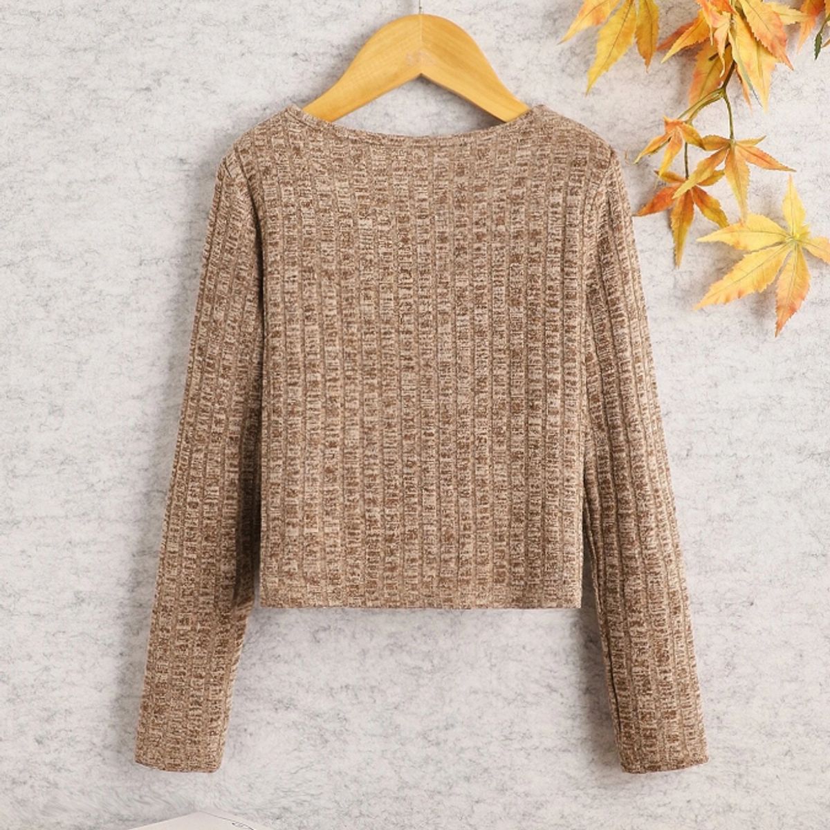 KIRAMA CLOTHING STORE - Top Casual con Nudo Frontal