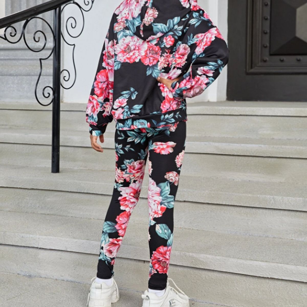 KIRAMA CLOTHING STORE - Conjunto Infantil Floral  Sudadera con Capucha + Leggings Estampados