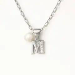 LK LUKSO - Collar Letra M Circón Perla De Rio Plata Ley 925